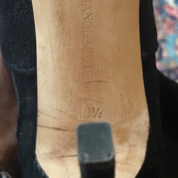 Manolo Blahniks  suede boots - Picture 7 of 8